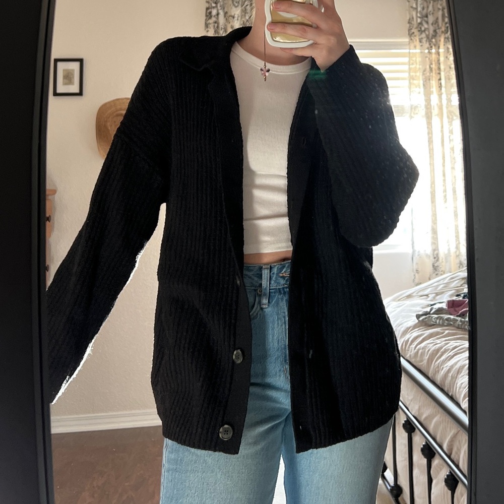 Black collared cardigan